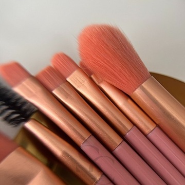 Zestaw Mini Pędzle podróżne do makijażu przezroczysta kosmetyczka 8szt róż