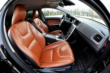 Volvo V60 I Kombi 2.0 D3 163KM 2011 Volvo V60 2.0 163 KM 5-Cylindrów Xenon Navi, zdjęcie 7