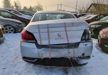 Peugeot 508 II 2018 Peugeot 508 2018r, 1.6 Benzyna. Lekko uszkodzony tyl. Jezdzi. 1.6 Benzyna, zdjęcie 19