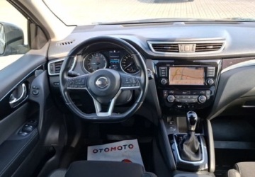 Nissan Qashqai II Crossover Facelifting 1.3 DIG-T 158KM 2020 Nissan Qashqai 1.3 DIG-T N-Connecta DCT 1.3 Benzyna 158KM, zdjęcie 7