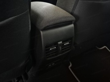 Toyota Corolla XII Sedan Facelifting 1.8 Hybrid 140KM 2025 Od ręki - Style 1.8 Hybrid 140KM | Podgrzewane fotele!, zdjęcie 11