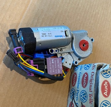 AUDI 80 B3 B4 MOTOR MOTOREK STŘEŠNÍHO OKNA 895877795F NOVÝ ORIGINÁLNÍ