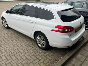 Peugeot 308 II 2014 Peugeot 308 SW 1.6 HDI 120 KM Panorama dach Hak, zdjęcie 3
