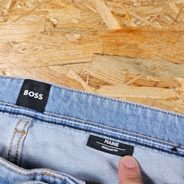 Spodnie Jeansowe HUGO BOSS MAINE Regular Błękitne Denim Dżins Proste 38x32