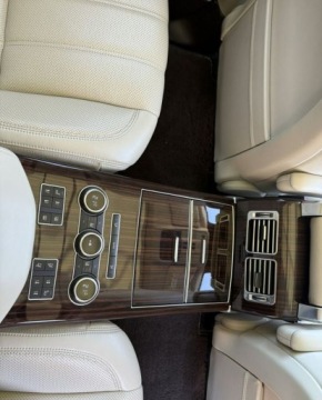 Land Rover Range Rover IV SUV LWB 4.4 SDV8 339KM 2013 Land Rover Range Rover 4,4 SD 340KM Autobiography 4.4 Diesel 340KM, zdjęcie 29