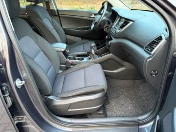 Hyundai Tucson III SUV 1.7 CRDI 115KM 2016 Hyundai Tucson 1.7 CRDI Kamera Panorama dach, zdjęcie 15