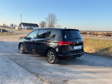 Volkswagen Touran III 1.6 TDI 115KM 2018 Volkswagen Touran RATY 1.6 TDI 7 osobowy Klimatronic Navi Zarej w PL Gwara, zdjęcie 28