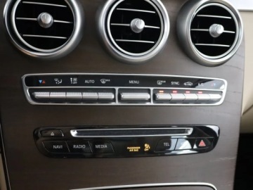 Mercedes GLC C253 SUV 2.0 250 211KM 2017 Mercedes GLC GLC 250 4MATIC, Salon Polska, zdjęcie 17
