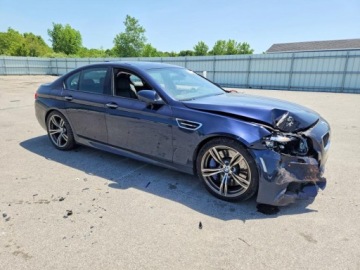 BMW Seria 5 F10-F11 M5 Limuzyna 4.4 V8 560KM 2014 BMW M5 Sedan 2014 4.4 Benzyna 560KM, zdjęcie 4