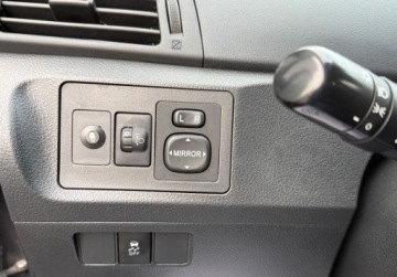 Toyota Verso Minivan 1.8 Valvematic 147KM 2010 Toyota Verso Automat, 7 osobowy, salon Polska, dach panoramiczny 1.8 147KM, zdjęcie 11