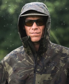 Водонепроницаемая куртка Nash Zero Tolerance Extreme Camo M. Размер: средний.