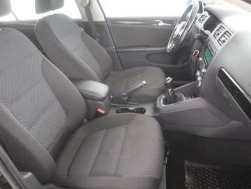 Volkswagen Jetta VI Sedan 1.2 TSI 105KM 2012 VW Jetta 1.2 TSI, Salon Polska, Serwis ASO, Klima, zdjęcie 8