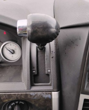 Chrysler Grand Voyager 2.8 CRD 163KM 2010 Chrysler Grand Voyager 2010r, 2.8 DIESEL. AUTOMAT. Uszkodzony tyl. Jezdzi, zdjęcie 20