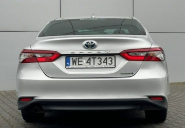 Toyota Camry IX Sedan 2.5 Hybrid Dynamic Force 218KM 2021 Toyota Camry Salon Polska Automat Navi Kamera Led 1 Wlasciciel FV23, zdjęcie 10