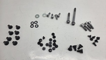 Honda VFR 800 X ŚRUBY ZATYCZKI