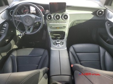 Mercedes GLC C253 2019 Mercedes-Benz GLC 2019 r., 2,0L 300 4 MATIC 2.0 Benzyna 241KM, zdjęcie 8