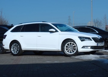 Skoda Superb III Kombi 2.0 TDI 150KM 2018 Skoda Superb 2,0 TDi DSG7 Ambition Plus Krajowy ACC Keyles El.Klapa Carplay, zdjęcie 4