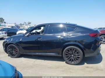 BMW X6 G06 2024 BMW X6 xDrive40i 2024 3.0l 3.0 Benzyna 375KM, zdjęcie 2
