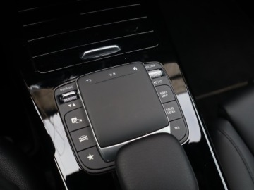 Mercedes Klasa A W177/V177 Hatchback Plug-In 1.3 250e 218KM 2020 Mercedes A A 250 e, Salon Polska, 1. Właściciel, zdjęcie 12