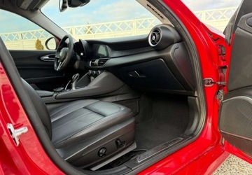 Alfa Romeo Giulia II Sedan 2.0 TBi 280KM 2018 Alfa Romeo Giulia Alfa Romeo Giulia 2.0 Turbo 16V AT8-Q4 Veloce 2.0 Benzyna, zdjęcie 34