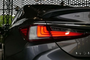 Lexus ES VII (XV70) 2022 Lexus ES Prestige Bezwyp ASO Krajowy Iwl Hybryda MarkLevinson Cam360 LED R, zdjęcie 36