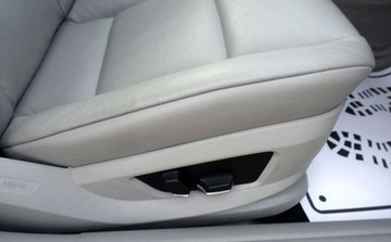 BMW Seria 5 F10-F11 Touring 530d 258KM 2011 BMW Seria 5 530d xDrive Bogate wyposazenie Serwisowany w ASO BMW Uszkodzon, zdjęcie 18