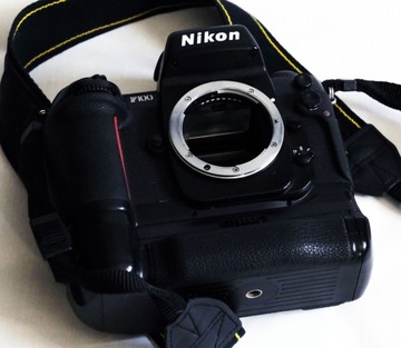 Nikon F 100+MB 15 Фотоаппарат Nikon