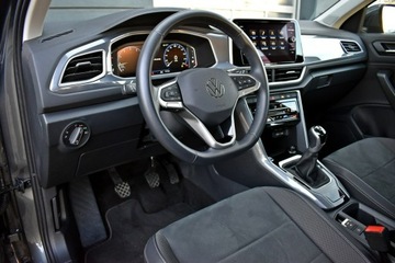 Volkswagen T-Roc I SUV Facelifting 1.5 TSI ACT 150KM 2024 Volkswagen T-Roc Bezwypadkowy / Salon Polska /, zdjęcie 9