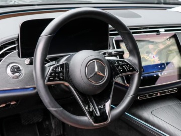 Mercedes Klasa E W214 2025 E Klasa 300 e 4-Matic AMG 2.0 (333KM) 2025, zdjęcie 5