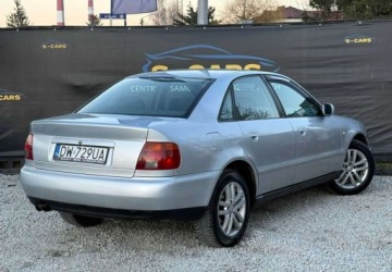Audi A4 B5 Sedan 1.8 20V Turbo 150KM 1995 Audi A4 Limousine Audi A4 B5 1.8t AEB SUPER STAN DLUGIE OPLATY Zamiana, zdjęcie 3