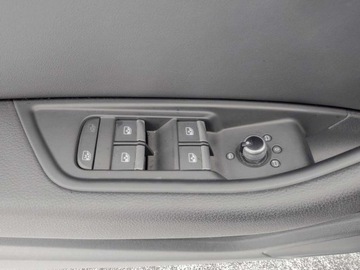 Audi A4 B9 Avant Facelifting 2.0 40 TFSI 204KM 2023 Audi A4 Avant Audi A4 Avant B9 40 TFSI 204km S tronic quattro 2.0 Benzyna, zdjęcie 12