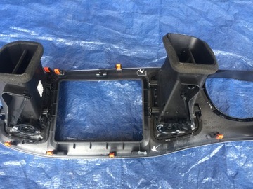 DODGE CHALLENGER 15 16 RÁMEČEK AUTORÁDIO DEKORACE PŘÍSTROJOVÁ DESKA NR 1