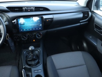 Toyota Hilux VIII Pojedyncza kabina Facelifting 2.4 D-4D 150KM 2023 Toyota Hilux 2.4 D-4D, Salon Polska, Serwis ASO, zdjęcie 7