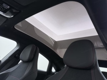 Mercedes CLA C118/X118 2025 MERCEDES-BENZ CLA 200 AMG Line Sedan 1.5 (163KM) 2025, zdjęcie 5