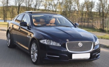 Jaguar XJ VII X351 Sedan SWB 3.0L V6D 600 275KM 2015 Jaguar XJ Jaguar XJ 3.0 V6 S Premium Luxury 3.0 Diesel 275KM, zdjęcie 18
