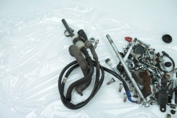 HONDA CBR 125 JC34 04-07 БОЛТЫ ВИНТЫ