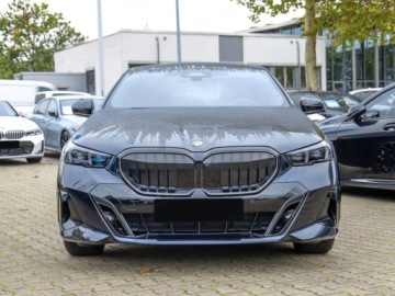 BMW Seria 5 G90-91 Touring 2.0 520d 197KM 2025 BMW Seria 5 520d xDrive Sport Sedan 2.0 (197KM) 2025, zdjęcie 4