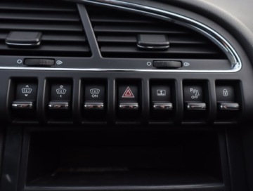 Peugeot 3008 I Crossover Facelifting 1.2 PureTech 130KM 2016 Peugeot 3008 1.2 PureTech, Salon Polska, zdjęcie 16