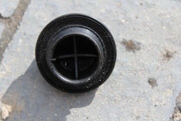 КРЫШКА МАСЛЯНОГО ЗАЛИВА TOYOTA AVENSIS RAV 4 COROLLA D4D