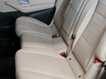 Mercedes GLS X167 SUV Facelifting 3.0 450d 367KM 2025 MERCEDES-BENZ GLS 450 d 4-MATIC AMG Line 3.0 (367KM) 2025, zdjęcie 9