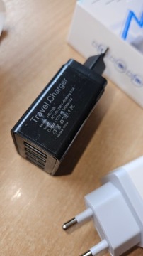 АКЦИЯ 2x СЕТЕВЫЕ ЗАРЯДНЫЕ УСТРОЙСТВА ЕМКОСТЬЮ 3100 мАч плюс USB-кабель