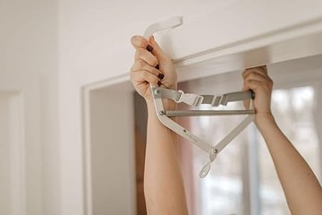 ДВЕРНАЯ ЗАЖИМНАЯ ПРЯЖКА ДЛЯ ПРУЖИННОЙ ЛЮЛЫЧКИ И ДЕТСКОГО ГАМАКА