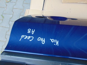 DVEŘE LEVÝ PŘEDNÍ KIA PRO CEED 3 A8 06-