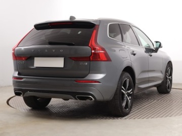 Volvo XC60 II Crossover D4 190KM 2018 Volvo XC60 D4, 187 KM, Automat, Skóra, Navi, zdjęcie 4
