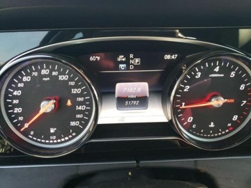 Mercedes Klasa E W213 2019 Mercedes-Benz Klasa E 2019r., 4MATIC, od ubezpieczalni 2.0 Benzyna 241KM, zdjęcie 9