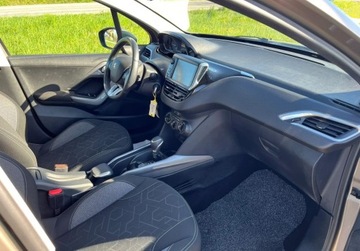 Peugeot 2008 I SUV Facelifting 1.2 PureTech 110KM 2017 Peugeot 2008 1,2 Benz.110 KM, Automat, Zadbany-Tylko 86 Tys Km 1.2 Benzyna, zdjęcie 10