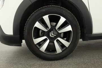 Citroen C3 III Hatchback Facelifting 1.2 PureTech 83KM 2022 Citroen C3 1.2 PureTech, Salon Polska, Serwis ASO, zdjęcie 11