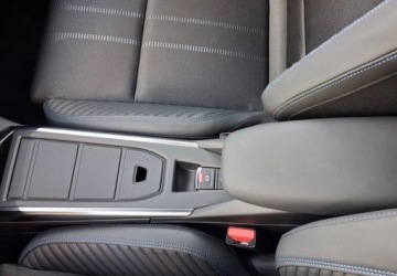 Renault Clio VI 2026 Renault Clio Pakiet Winter Pakiet parking Led ISOFIX Kamera 360 1.8, zdjęcie 18