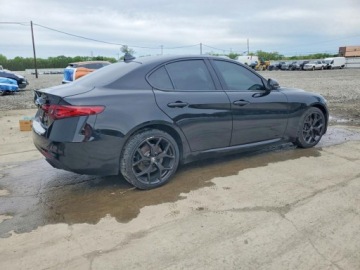 Alfa Romeo Giulia II Sedan Facelifting 2.0 Turbo 280KM 2020 Alfa Romeo Giulia 2020 ALFA ROMEO GIULIA 2.0 Benzyna 280KM, zdjęcie 4