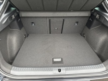 Cupra Formentor Crossover PHEV Facelifting 1.5 e-HYBRID 204KM 2025 Cupra Formentor 1.5 e-Hybrid 204 KM 6-biegowa auto, zdjęcie 15